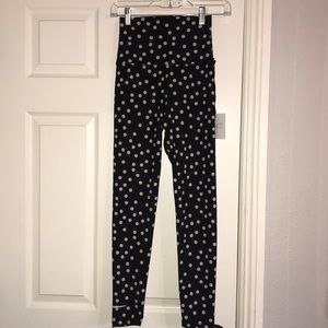 Brand new BEACH RIOT polka dot activewear leggings